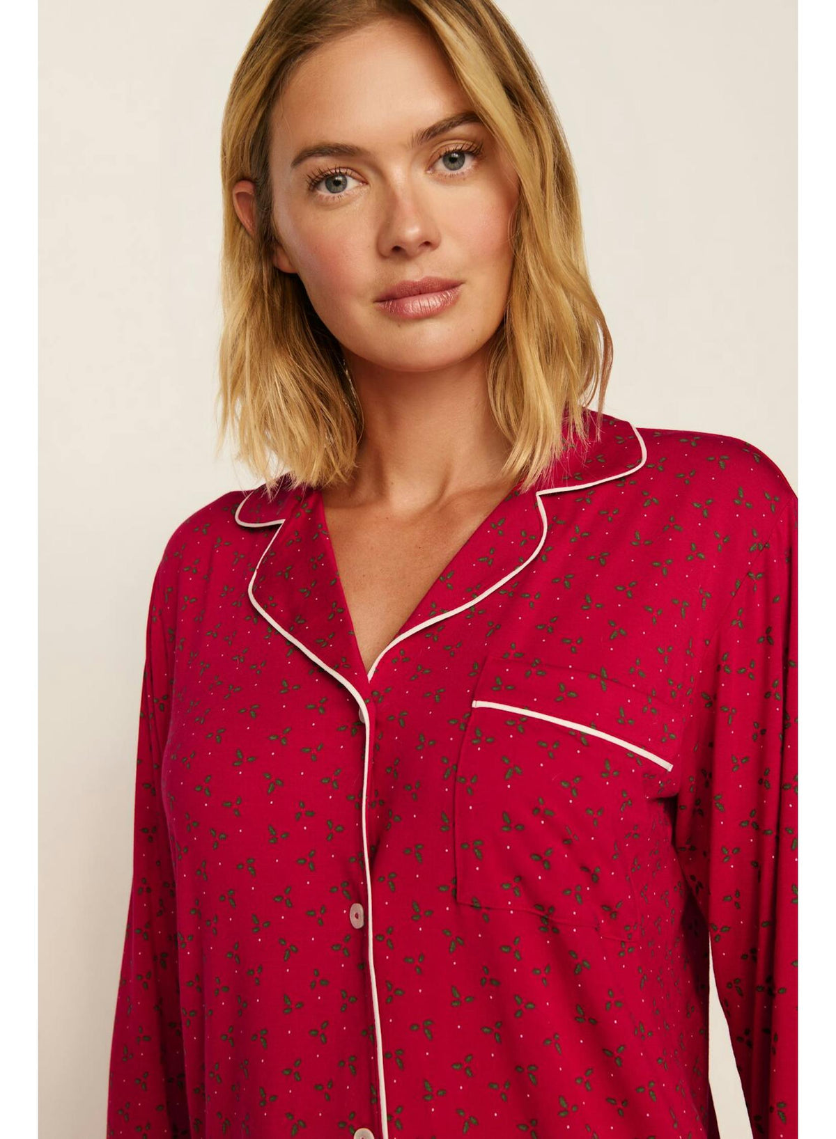 PJ1141-HBHIV-Eberjey-gisele-long-pj-set-holly-berry-red-ivory-1