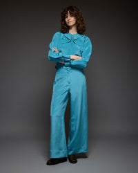 PL-888-TP-1238-love-binetti-zadie-blouse-pant-in-sky-1