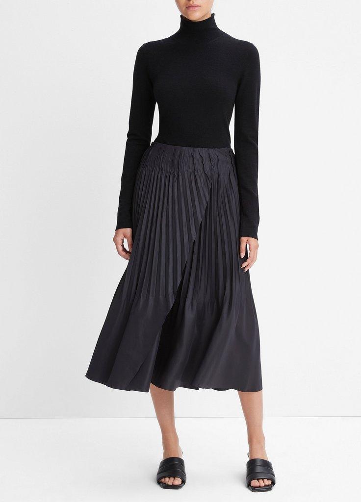 Pintuck Pleat Skirt in Black