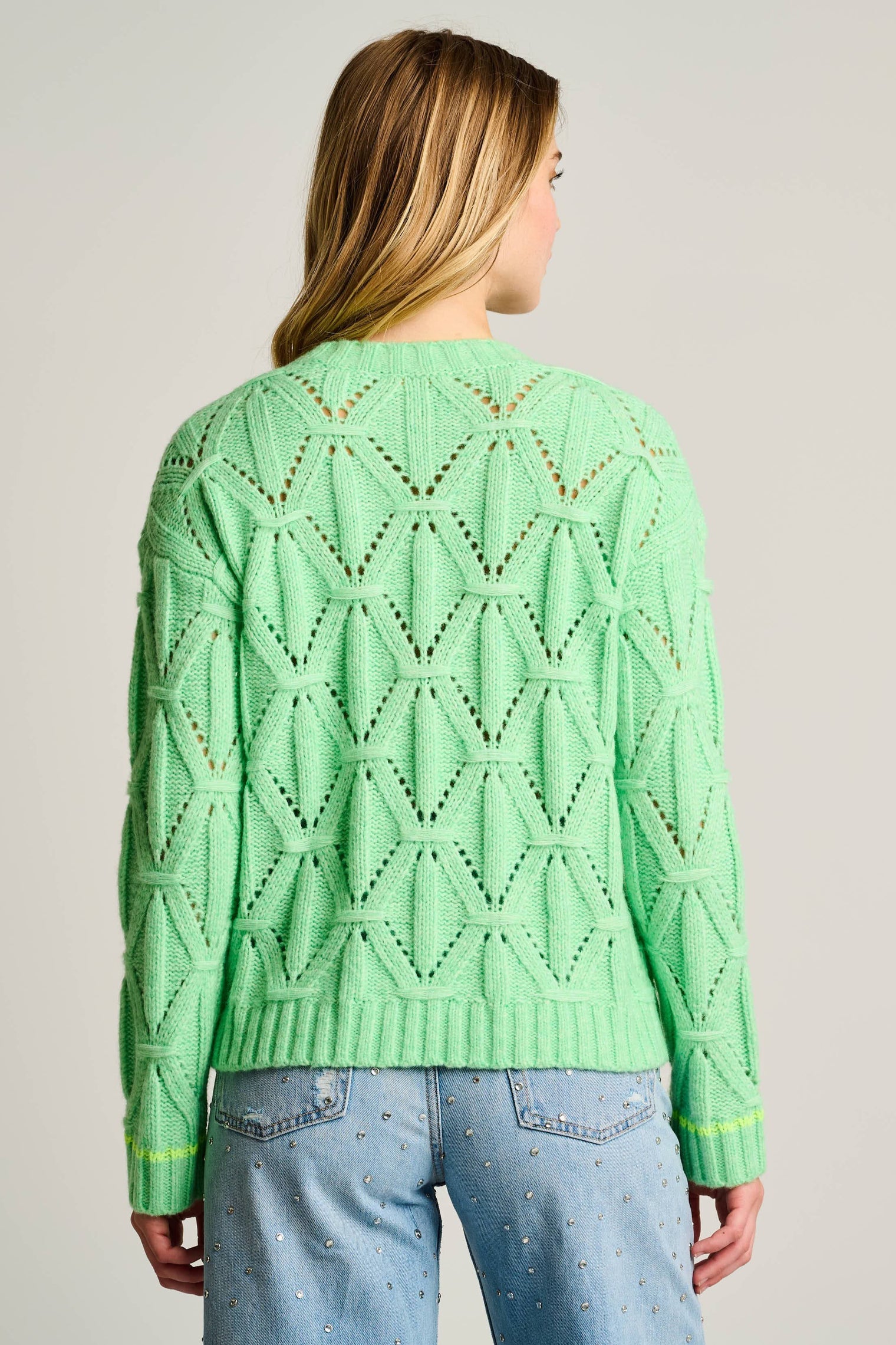 R25-N129-lisa-todd-cable-crew-neck-sweater-in-green-fairy-4