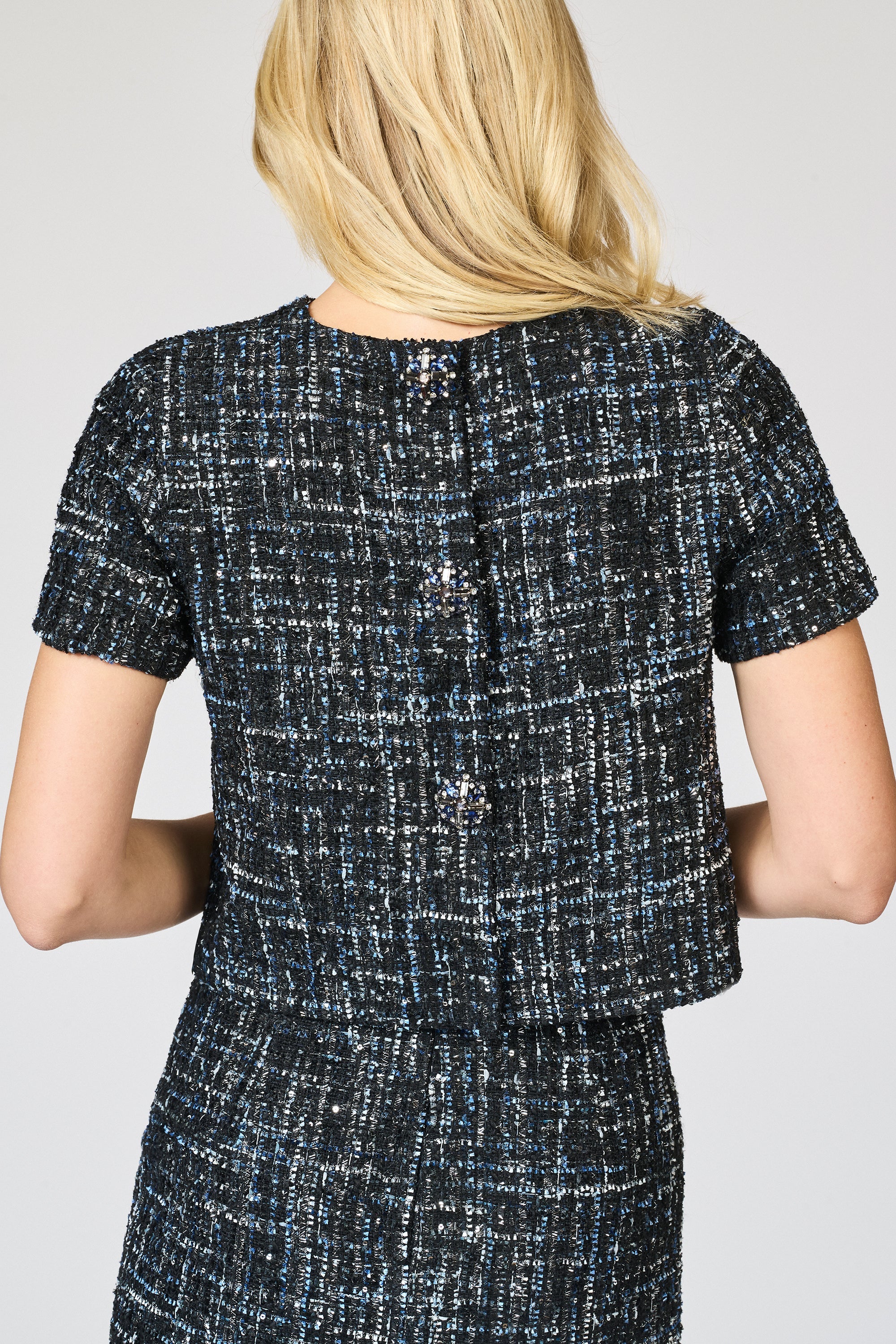 R261T03-001-R261S03-001-sachin-and-babi-elsa-top-adora-skirt-in-tweed-obsidian-frost-1