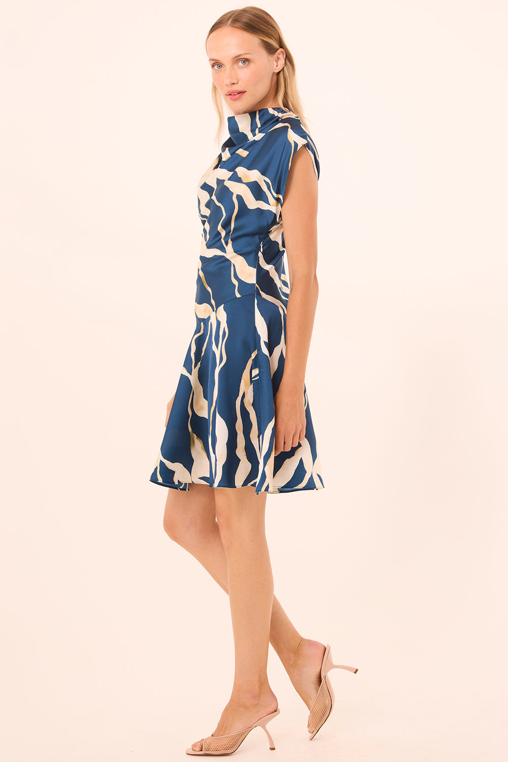 RTSDR9556-misa-los-angeles-sandy-dress-in-vertical-abstract-4