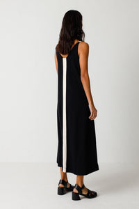 SDR01580-010-skfk-zaine-dress-in-black-and-white-1