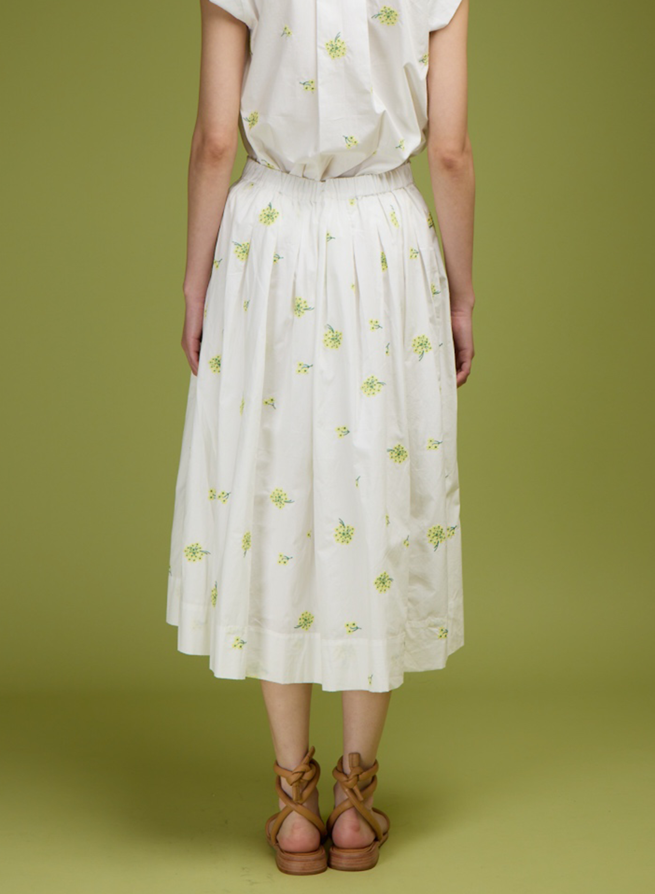 SK-325-love-binetti-carla-skirt-in-natural-wihte-embroidery-1