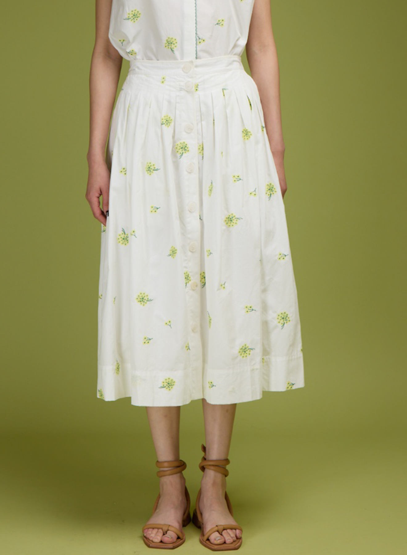 SK-325-love-binetti-carla-skirt-in-natural-wihte-embroidery-1