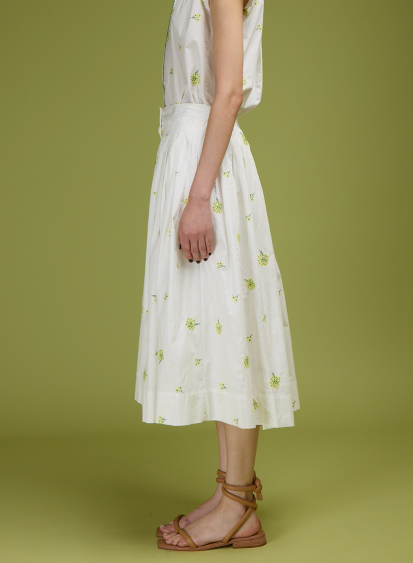 SK-325-love-binetti-carla-skirt-in-natural-wihte-embroidery-1