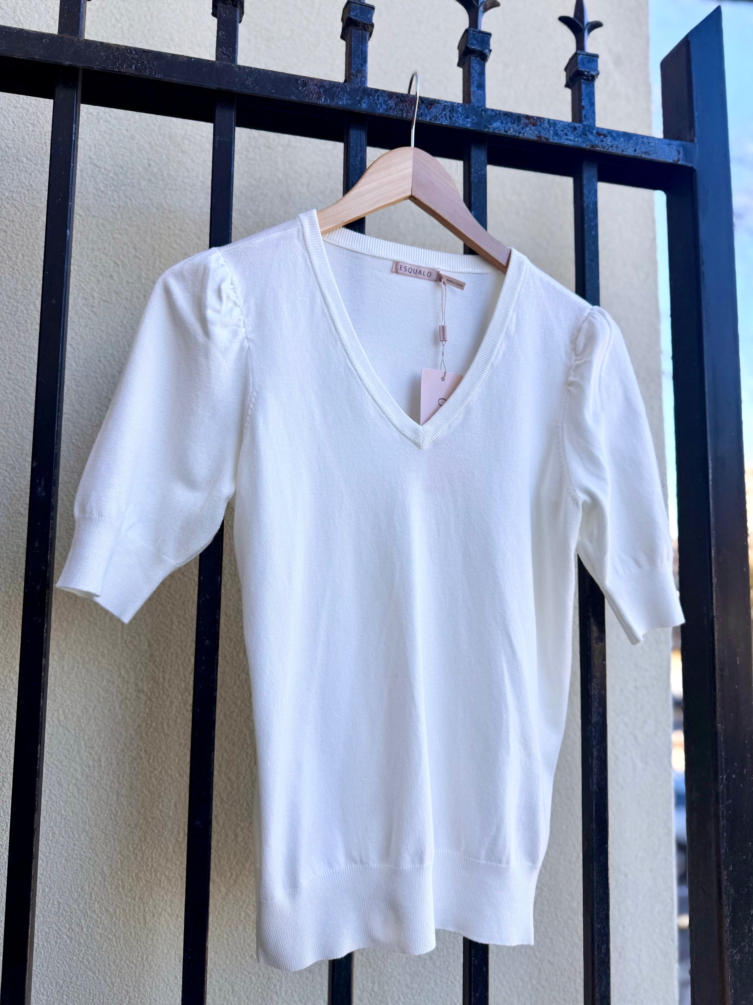 SP26.07001_esqualo-v-neck-ruched-sweater-in-off-white-1