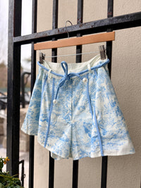 SS26-008-never-a-wallflower-grasse-piped-shorts-in-blue-toile-1