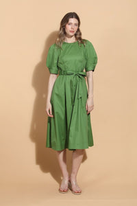SS26D280-jessie-liu-puff-sleeve-belted-dress-in-green-1