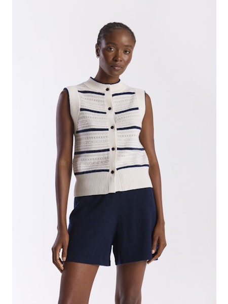 SS26_B-061-brodie-cashmere-textured-taylor-sweater-tank-in-navy-1