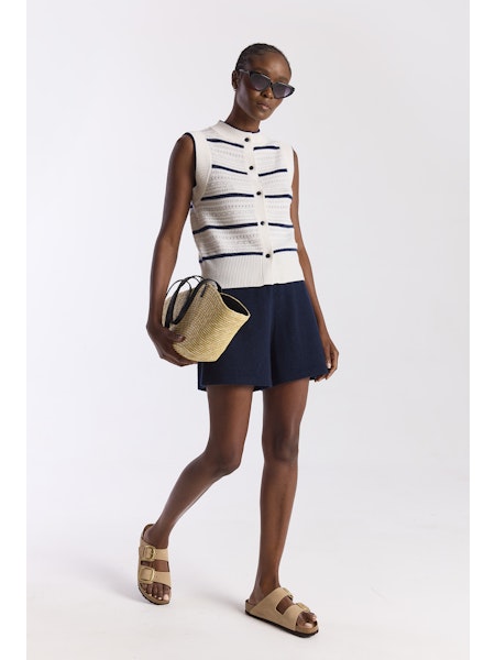 SS26_B-061-brodie-cashmere-textured-taylor-sweater-tank-in-navy-2
