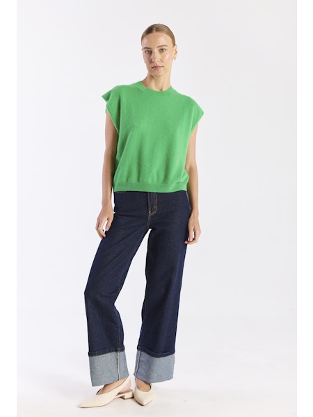 SS26_B-080-brodie-cashmere-tina-tank-in-spring-green-1