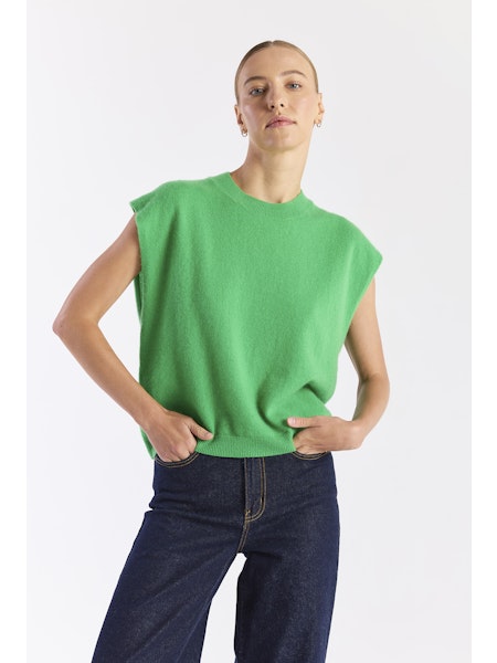 SS26_B-080-brodie-cashmere-tina-tank-in-spring-green-2