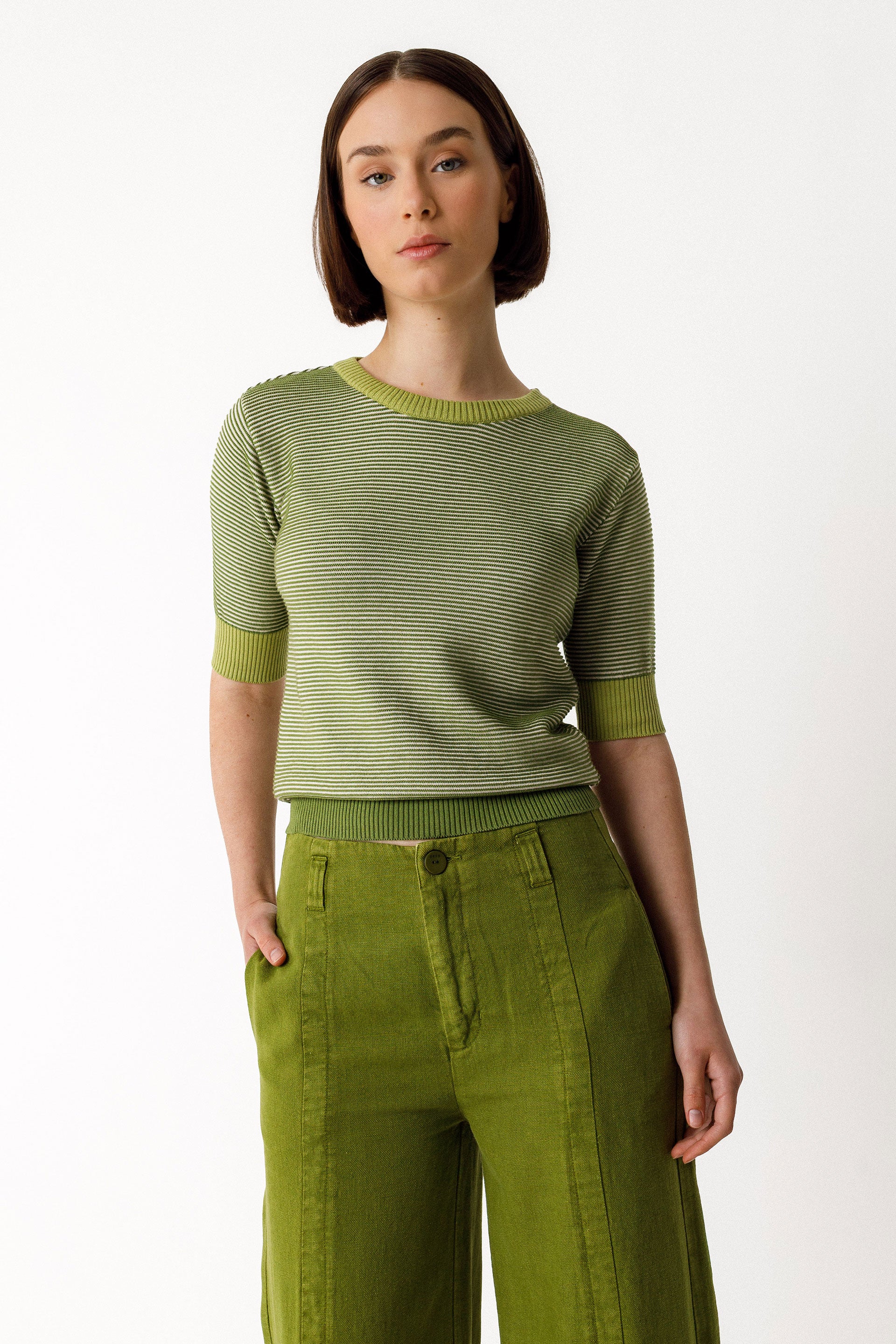 SSW00797-3G7-SKFK-muike-sweater-in-dark-green-1