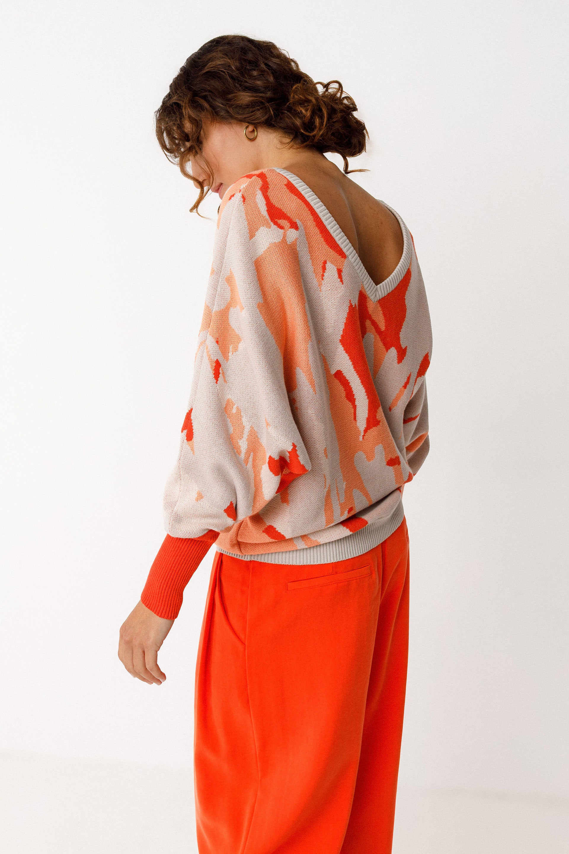 SSW00801-2X1-skfk-dare-sweater-in-multi-3