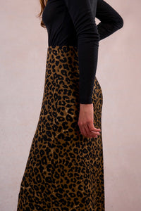 T2090DN-molly-bracken-leopard-print-knit-skirt-in-khaki-1