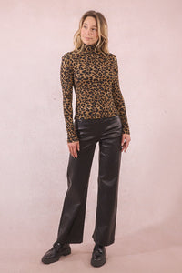 T2092DN-molly-bracken-leopard-print-knit-top-in-khaki-1