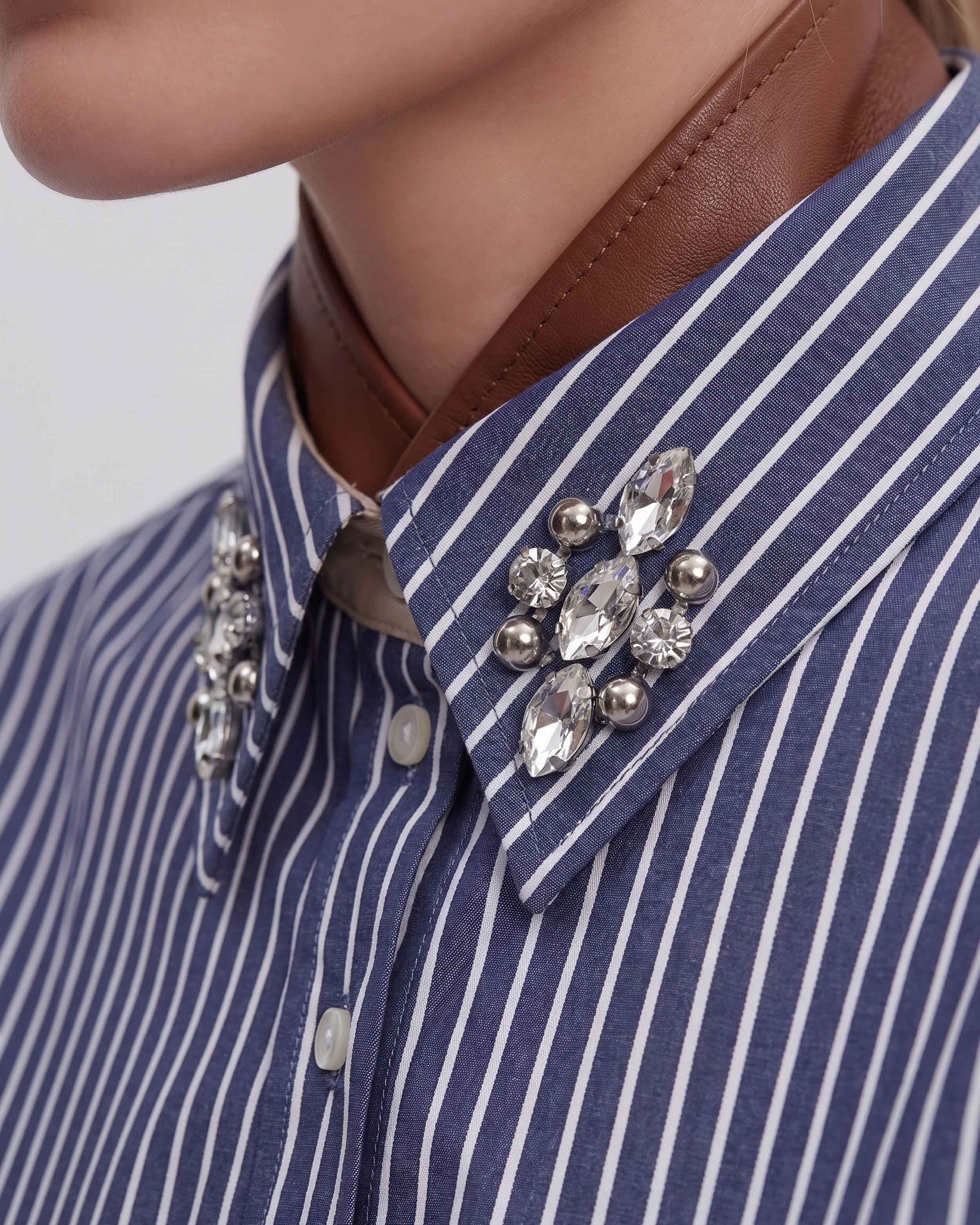 T2607B506-theo-echo-stripe-crystal-collar-shirt-in-ink-blue-1