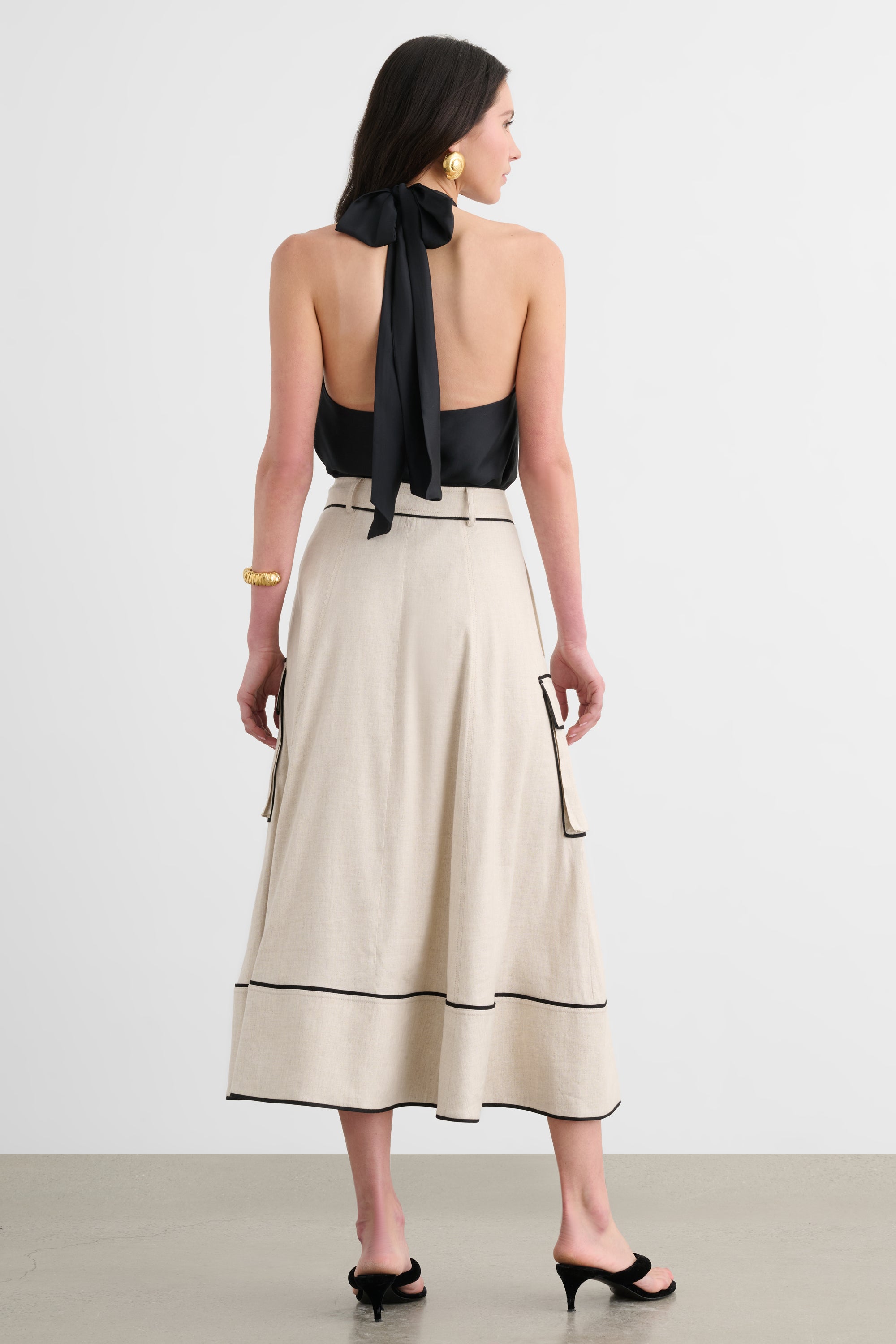 TU6431S033-toccin-shiloh-cargo-skirt-in-desert-jet-1