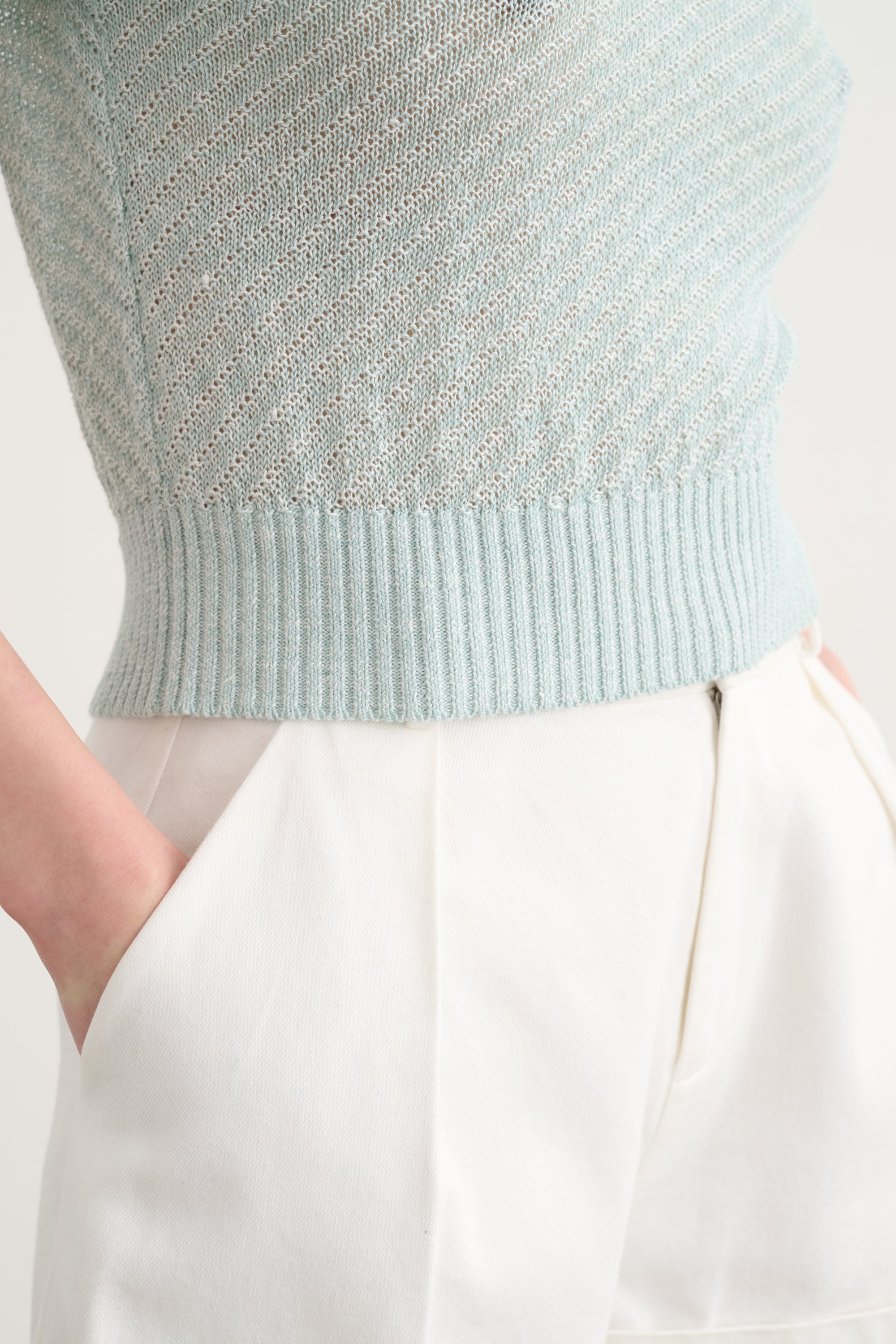 TU6971N444-toccin-merryn-short-sleeve-sweater-in-mist-1