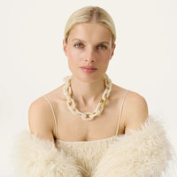 VB2617PEM-vanessa-baroni-oval-chain-necklace-in-pearl-marble-1