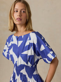 WDU2616-faherty-coastal-poplin-elia-smocked-dress-in-summer-leaf-1