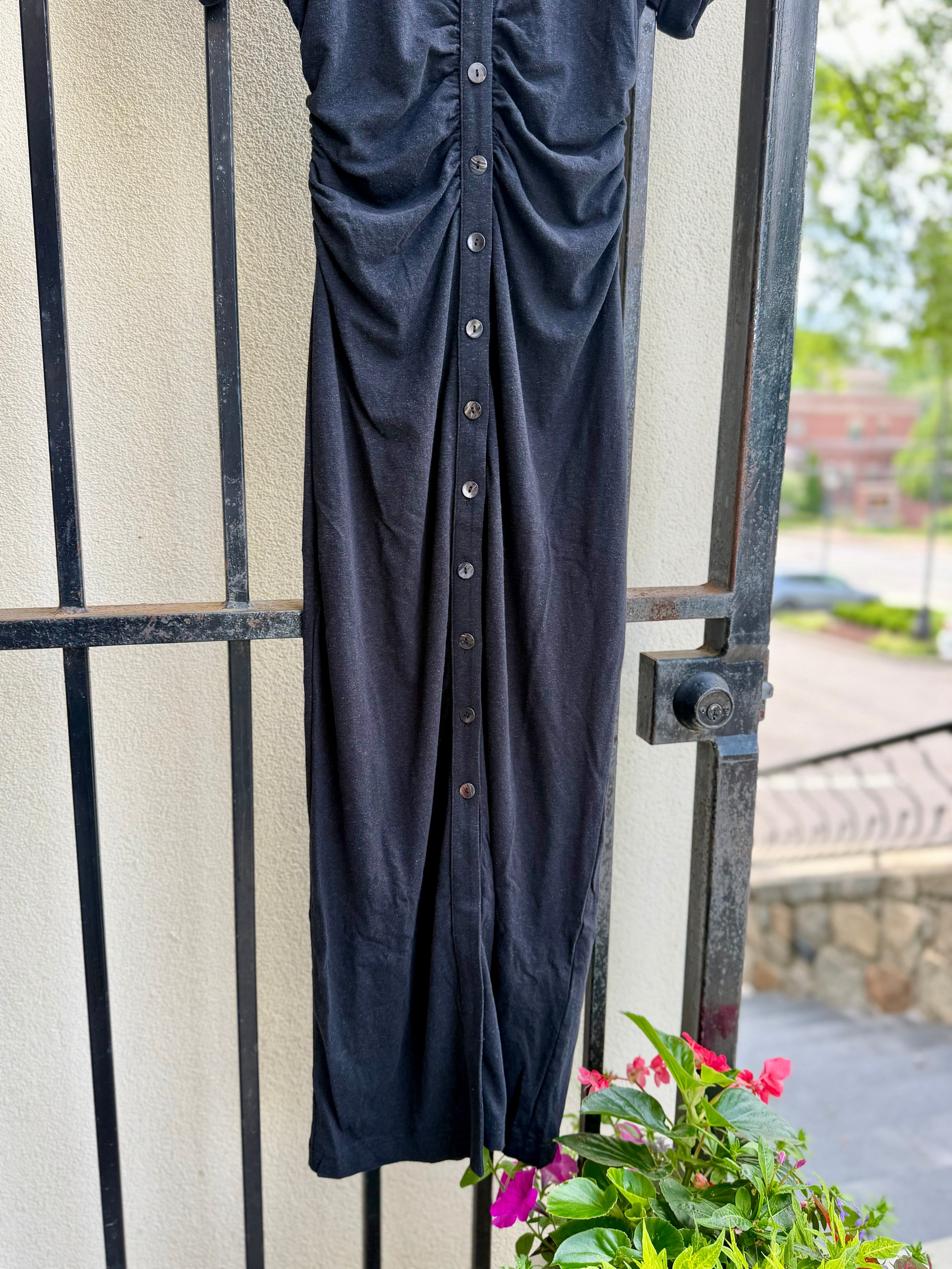 WDU2642-faherty-cotton-hemp-maxi-dress-in-black-1
