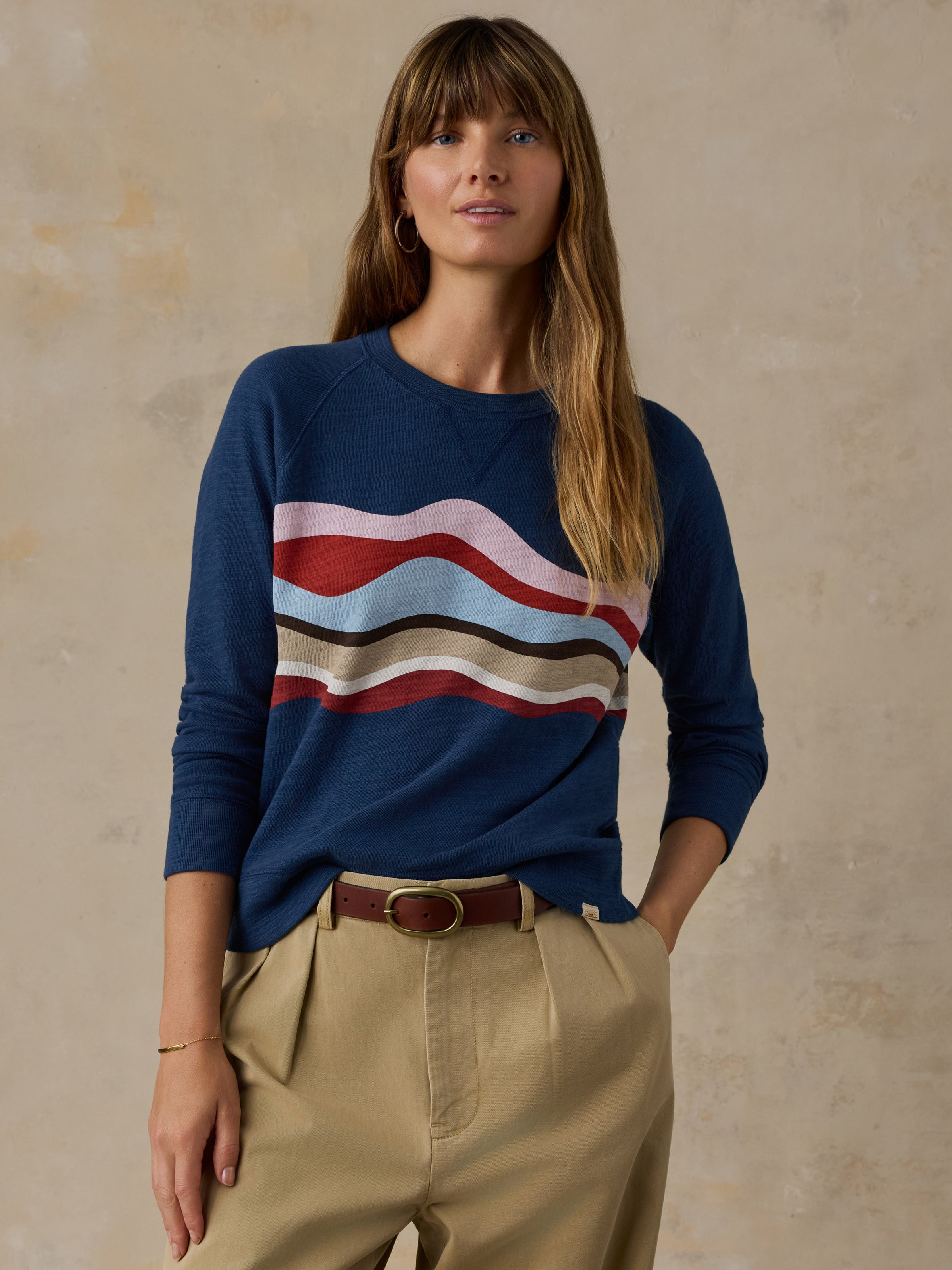 WKS2419-faherty-sunwashed-slub-crew-tee-in-midnight-waves-1