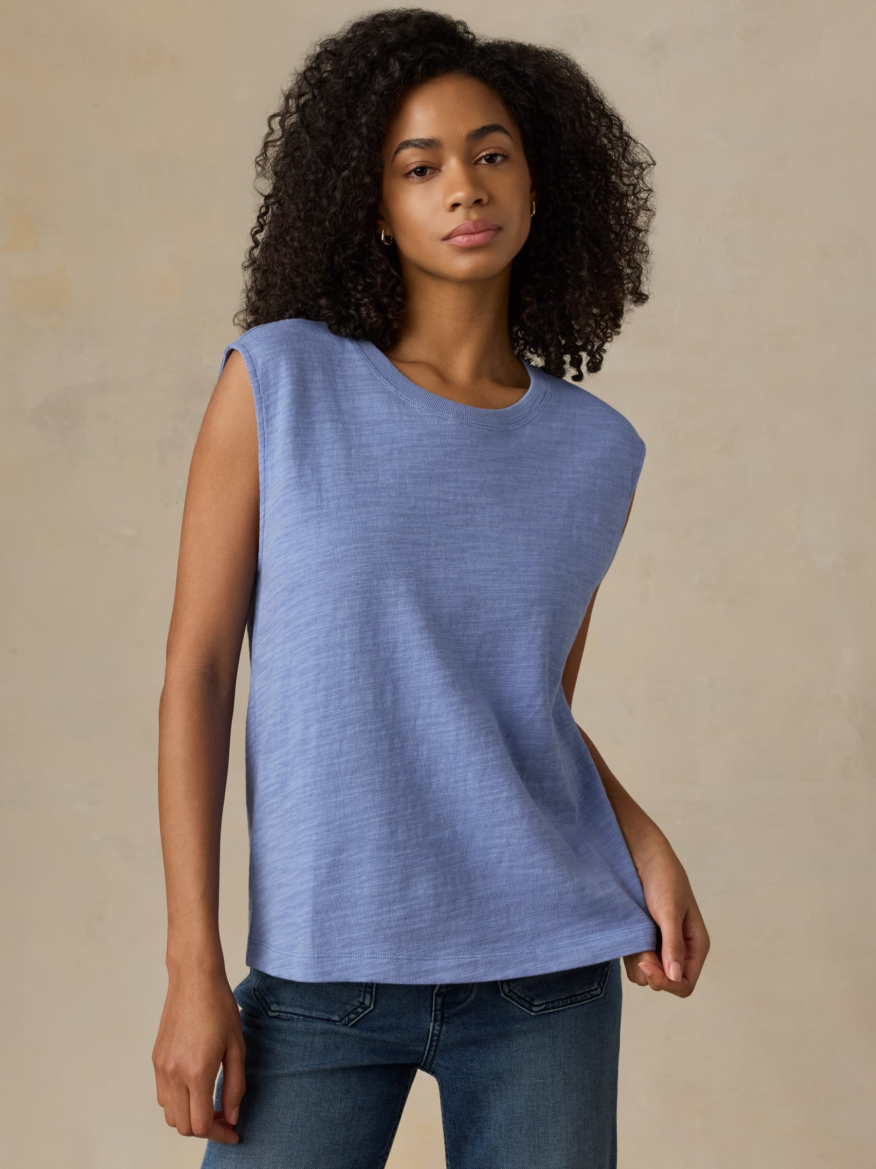 WKU2313-faherty-sunwashed-slub-muscle-tank-in-ocean-dusk-1