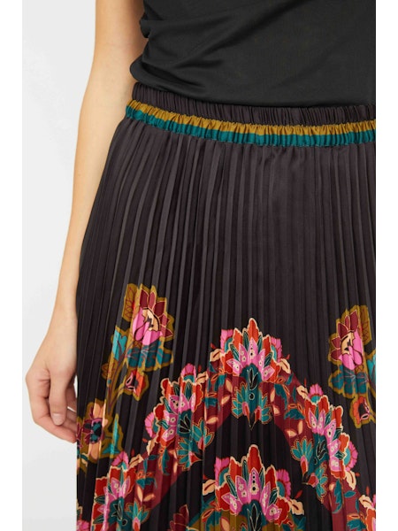 ca7230-cabellero-mia-midi-skirt-in-in-lacquer-bush-lily-4