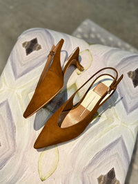 dolce-vita-alenna-pointed-toe-kitten-heel-light-brown-suede-1