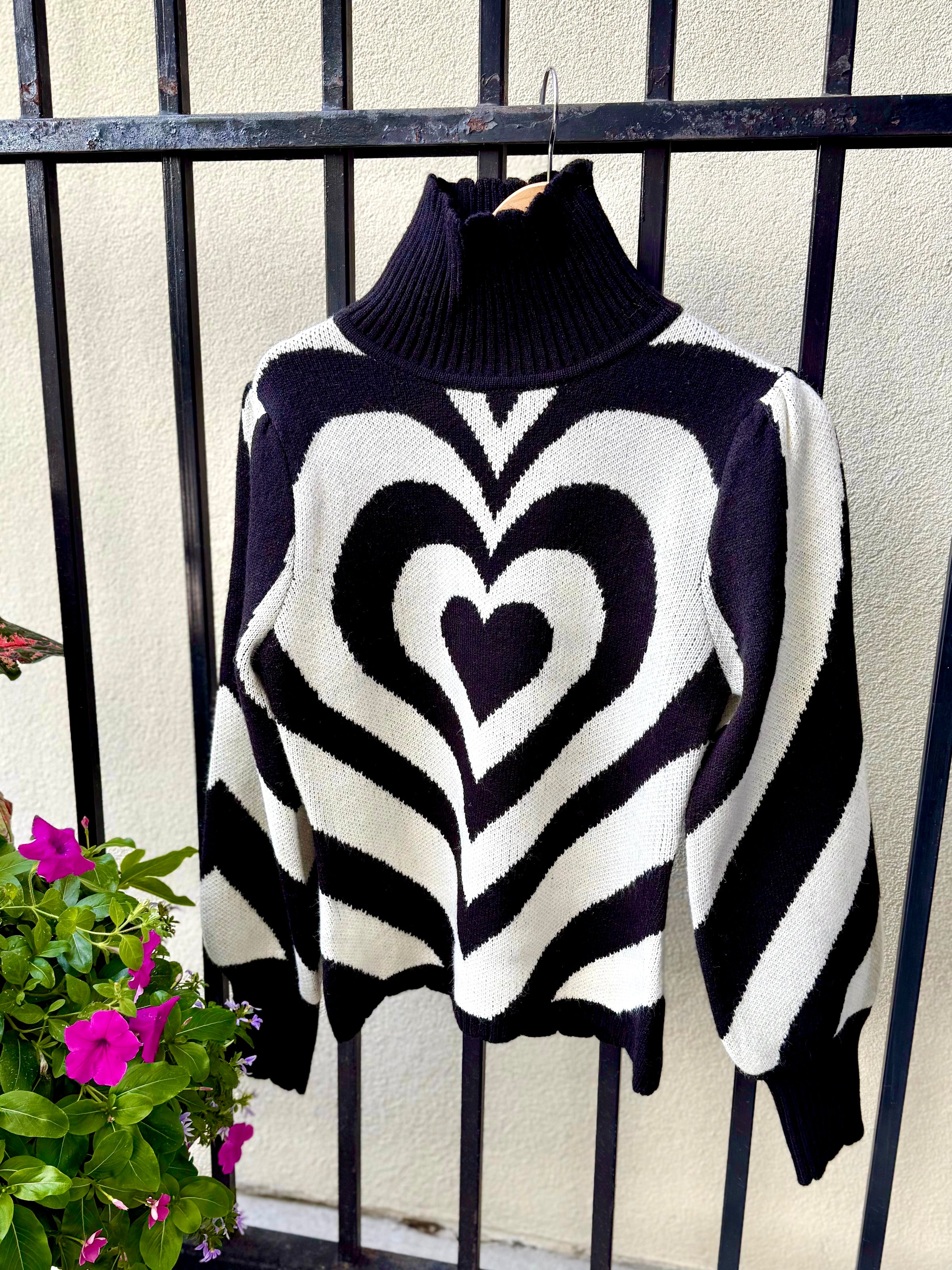 farm-rio-black-and-white-heart-gradient-knit-sweater-345809-1