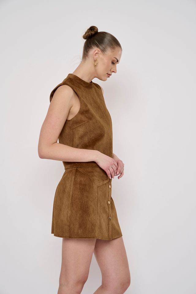 flora-bea-hugo-mini-skirt-in-camel-suede-1