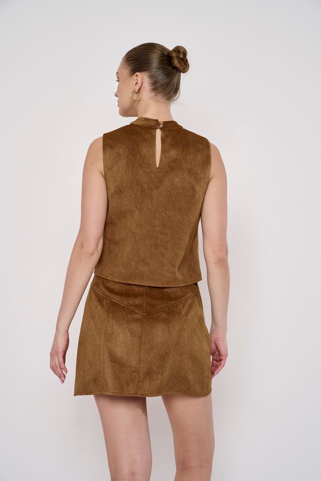 flora-bea-hugo-mini-skirt-in-camel-suede-1