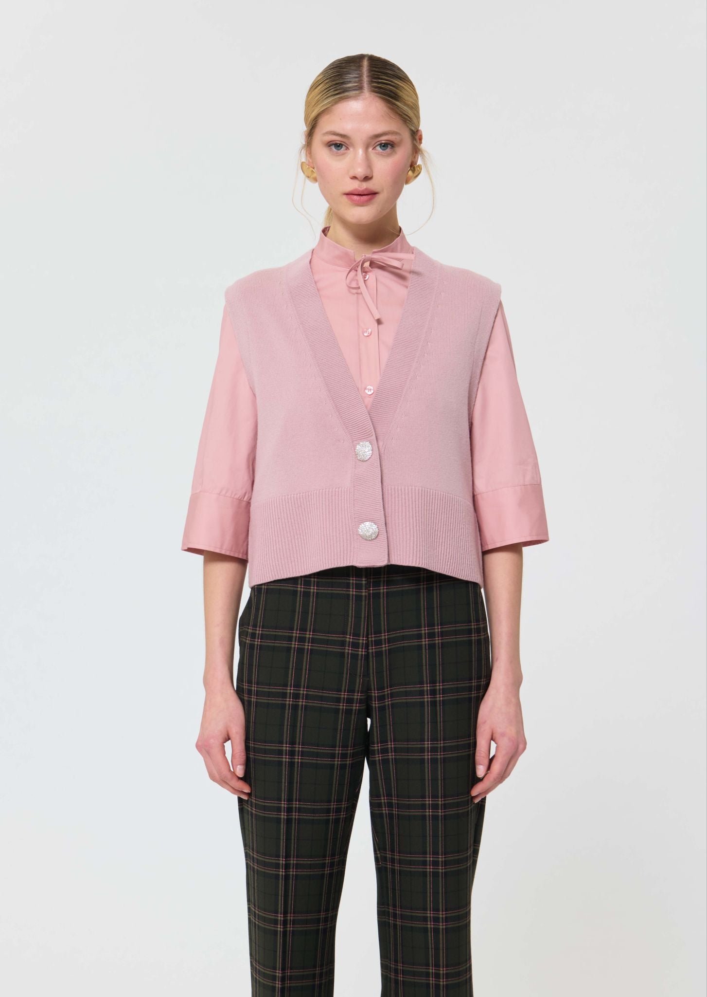 gilles-tara-jarmon-crystal-button-sweater-in-blush-1
