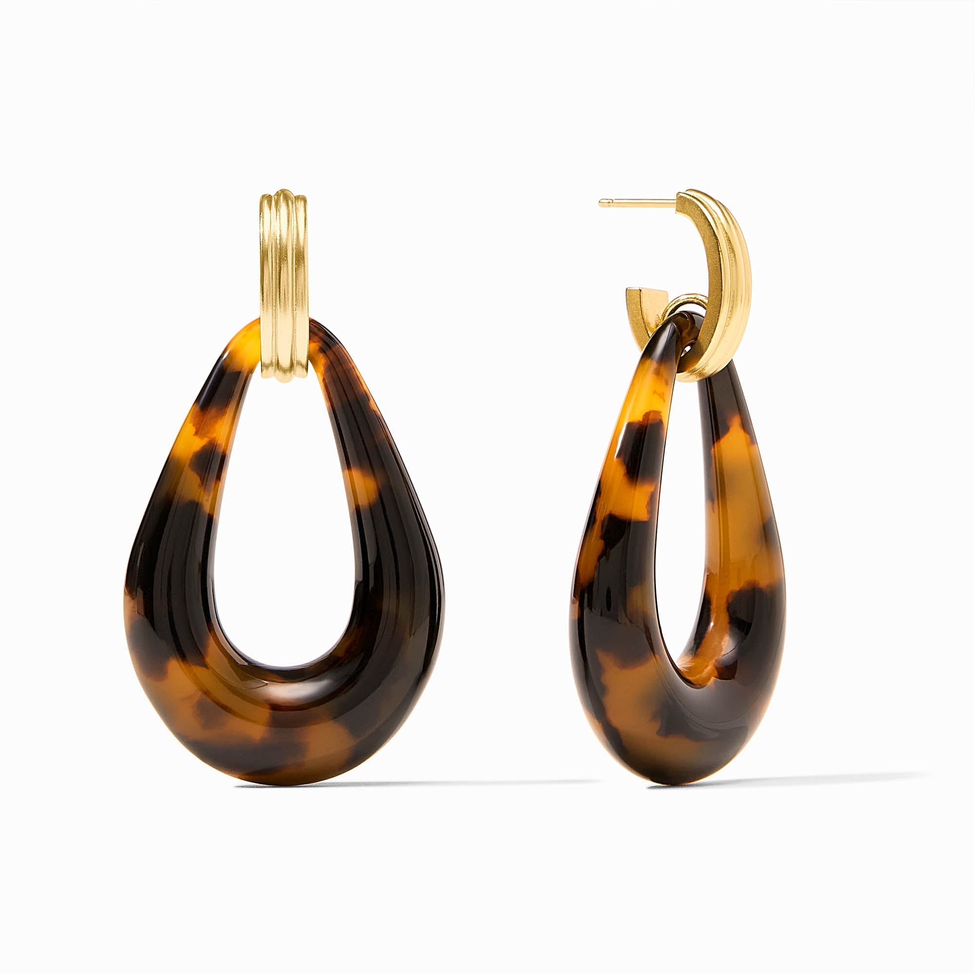 julie-vos-carnaby-doorknocker-earrings-in-tortoise-1
