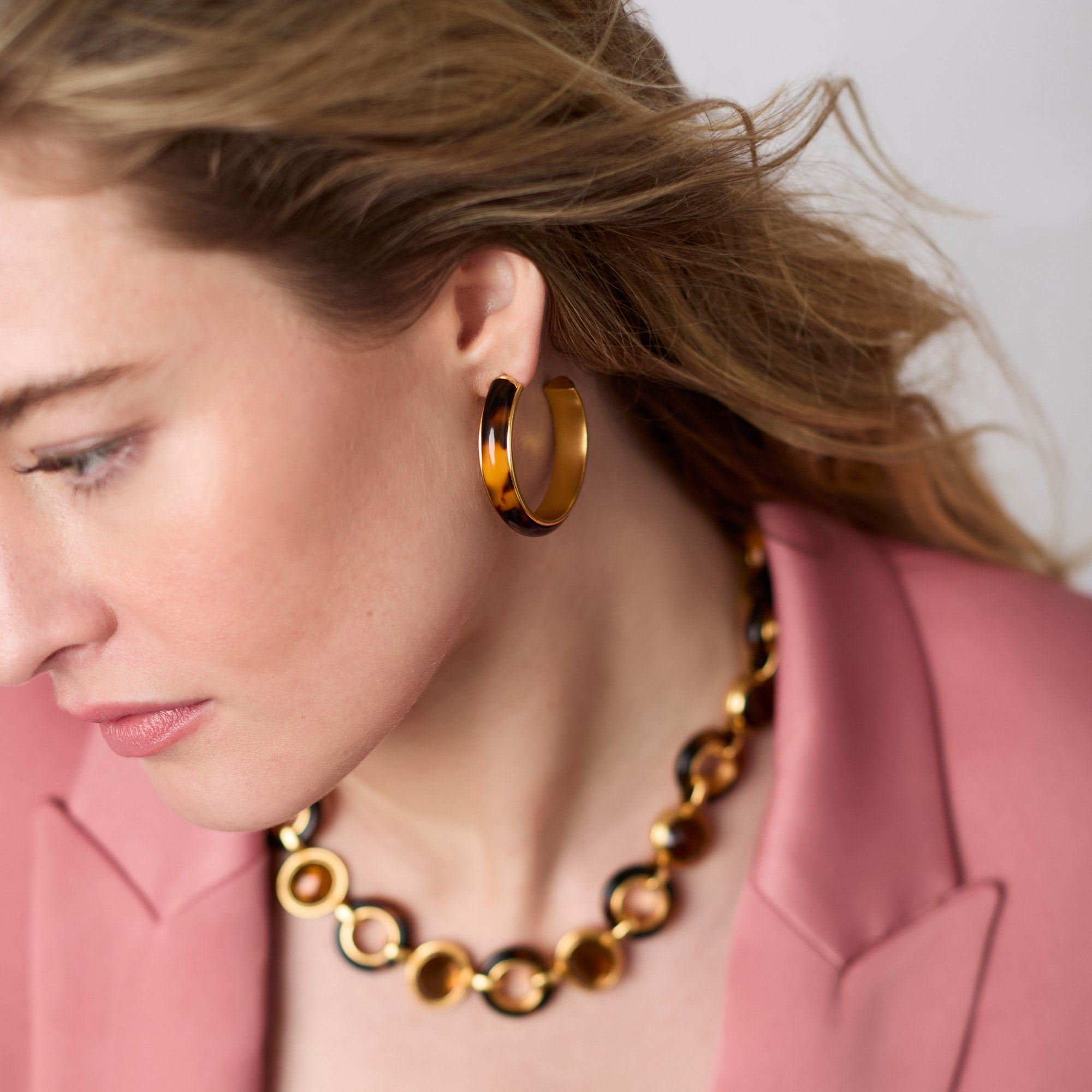 julie-vos-large-carnaby-hoop-in-tortoise-2