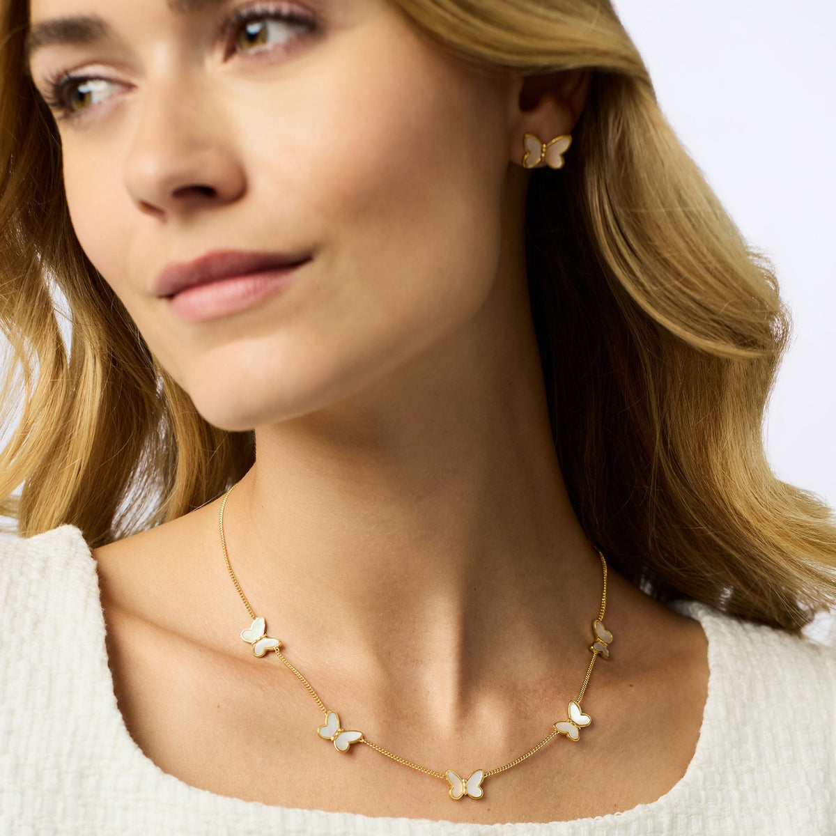 julie-vos-papillon-delicate-station-necklace-in-gold-2