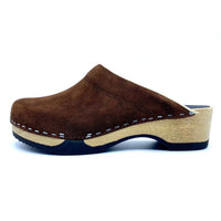 kunsten-embla-clog-in-chocolate-suede-01