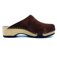 kunsten-embla-clog-in-chocolate-suede-01