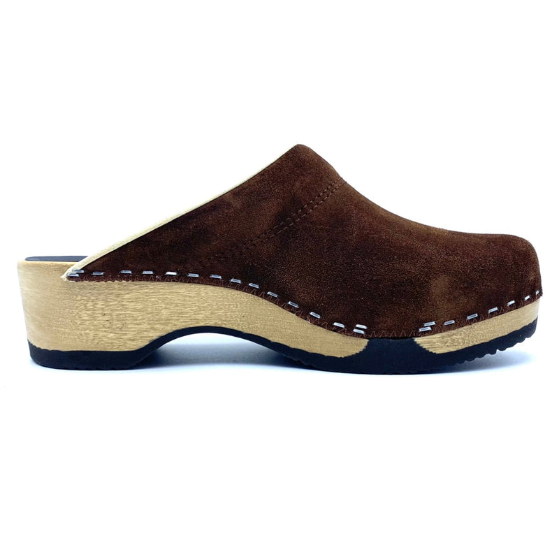 kunsten-embla-clog-in-chocolate-suede-01