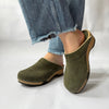 kunsten-embla-clog-in-hunter-green-suede-1