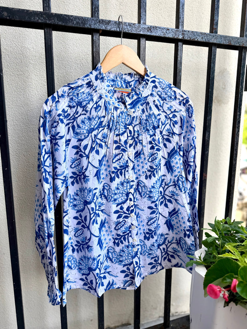 la-plage-goodwin-top-in-floral-vine-white-blue-1