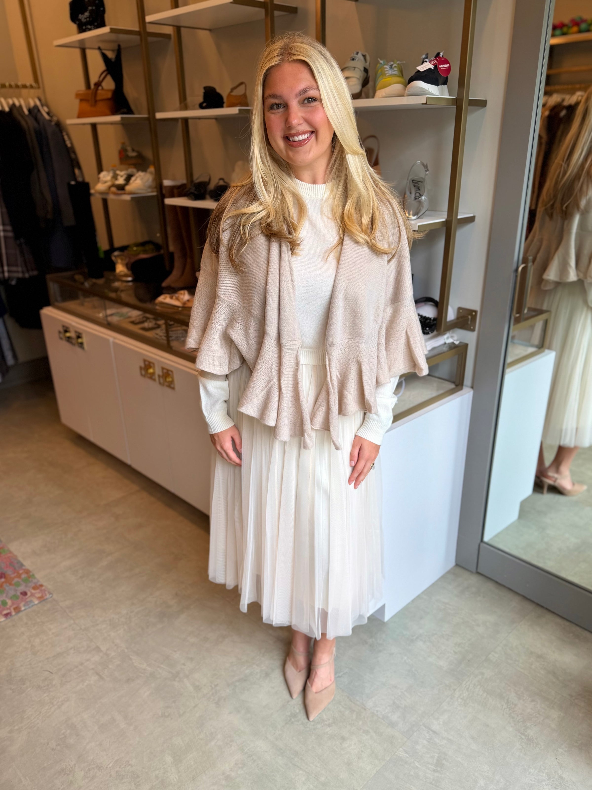 rose-and-crown-cashmere-ruffle-wrap-in-stone-1