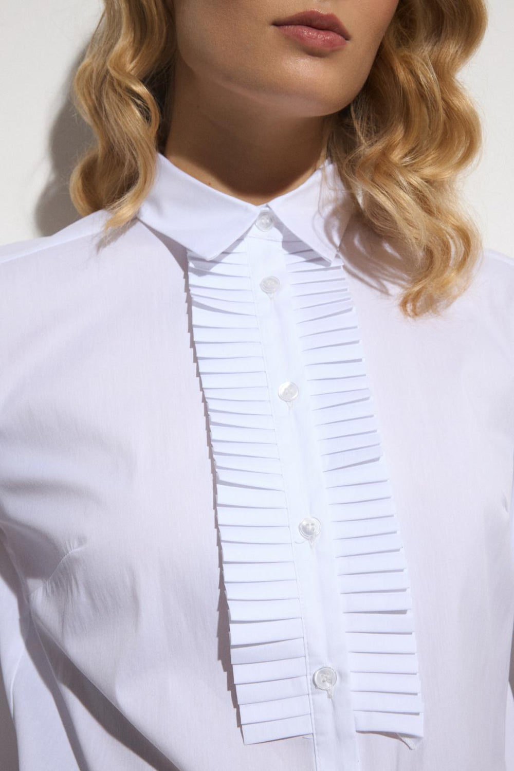 tinta-and-bariloche-lisboa-ruffle-pleat-button-down-shirt-blanco-white-1