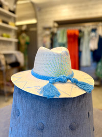 tipsy-threads-agave-hat-in-green-turtle-zig-zag-1