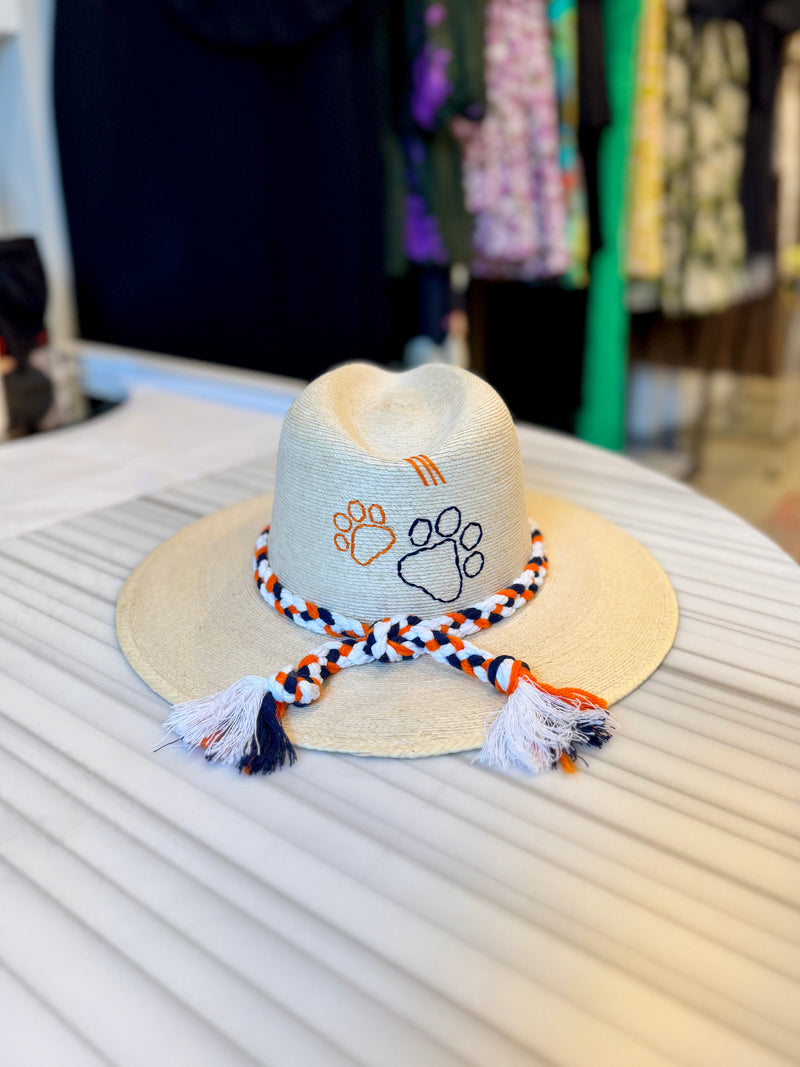 tipsy-threads-auburn-paw-white-hat-in-orange-blue-1