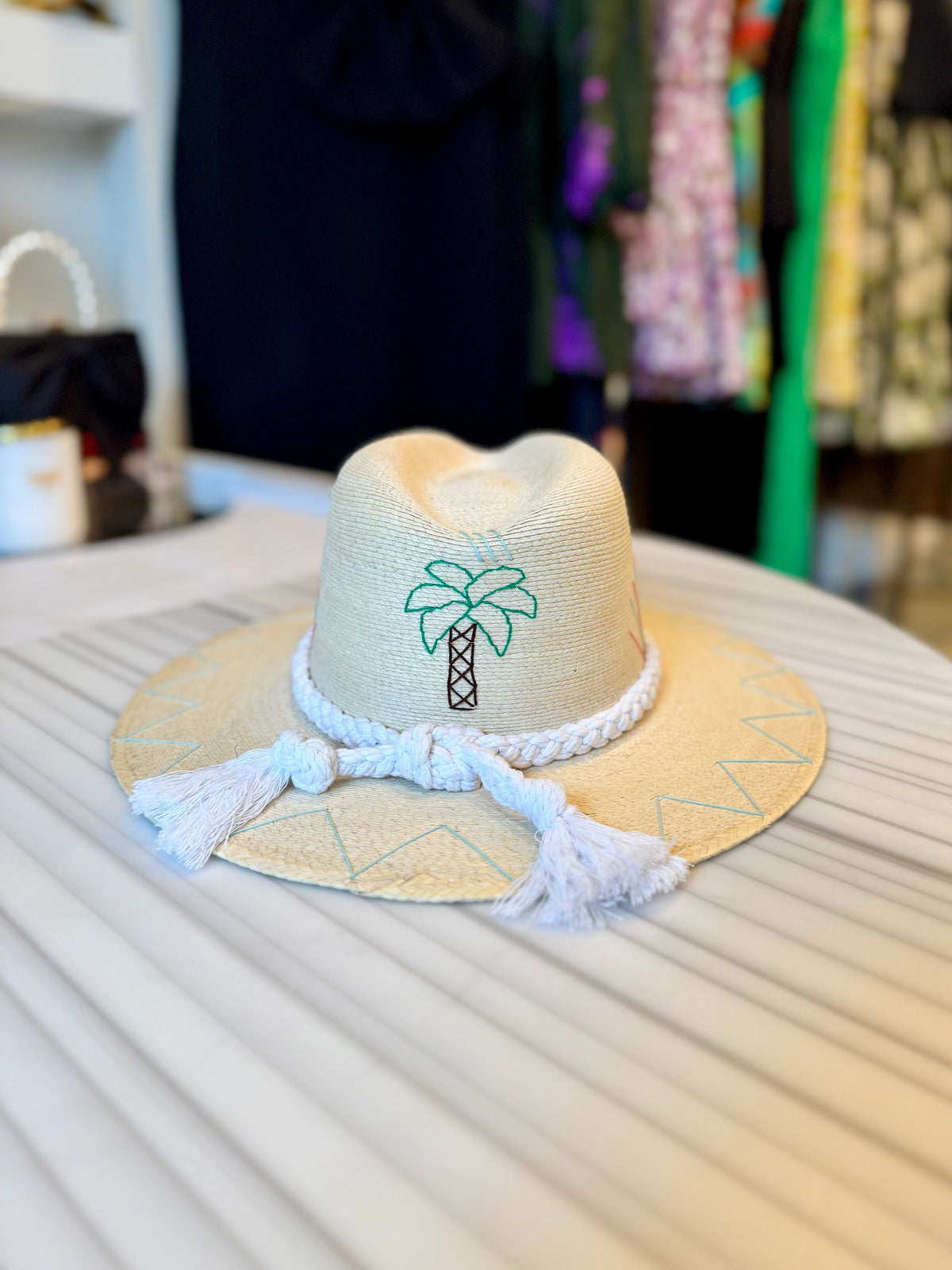 tipsy-threads-becky-palm-tree-hat-in-coral-and-blue-2