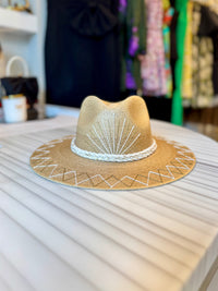 tipsy-threads-cabo-agave-double-zig-zag-in-white-and-gold-1