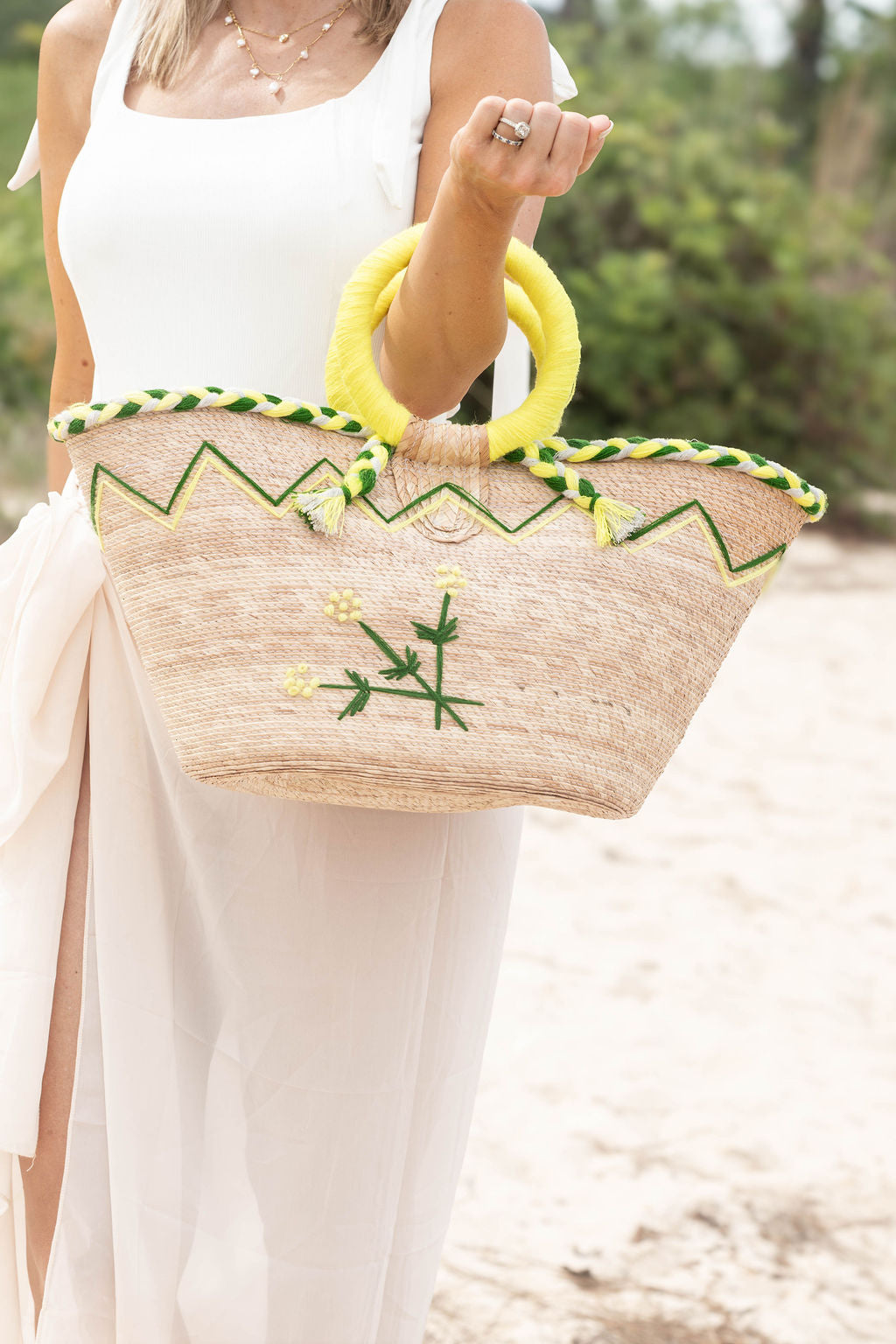 tipsy-threads-flower-palm-bag-neon-yellow-1